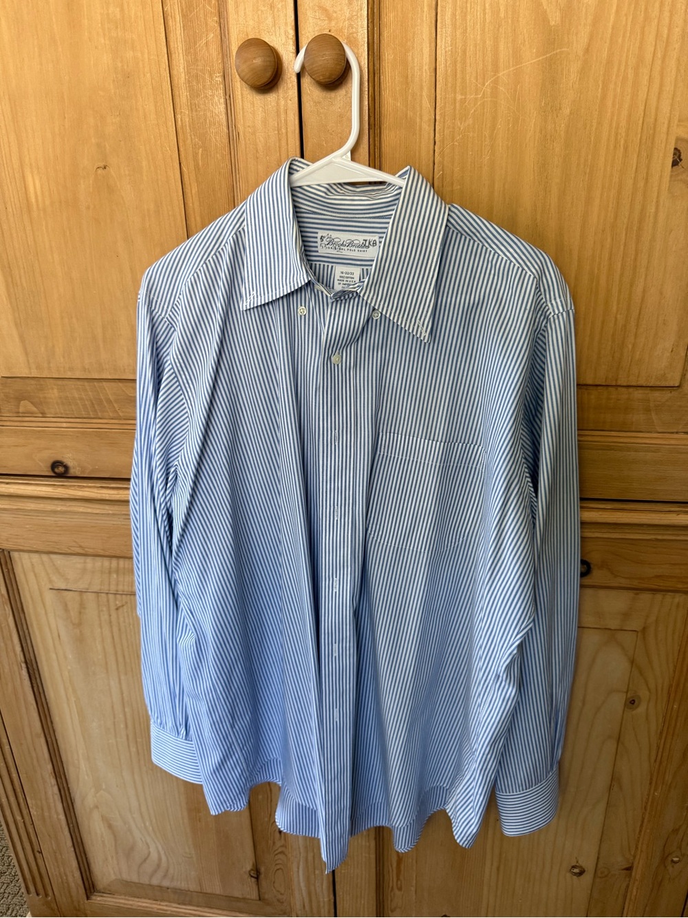 Brooks Brothers Men's Blue and White Striped Dress Shirt vintage -